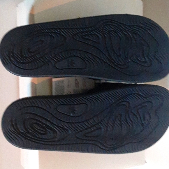 Adidas Chancletas HU slides - Picture 4 of 5